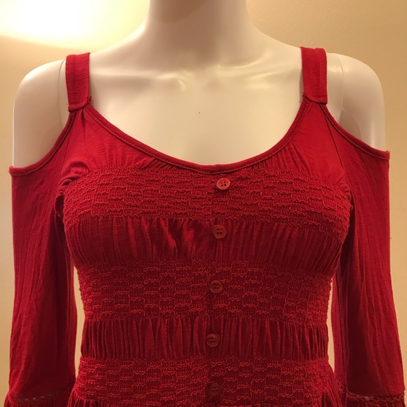 American Rag Cold Shoulder Bell Sleeve Top Womens Size Small Smocked - Picture 4 of 16